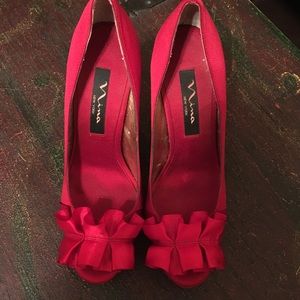 Nina red pumps, great for Christmas parties!